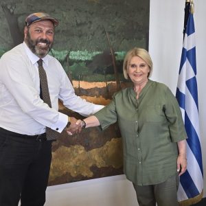 Συνάντηση του δημάρχου Περάματος με την υφυπουργό Μετανάστευσης κ. Σοφία Βούλτεψη για την Μονάδα Φιλοξενίας Μεταναστών στο Πέραμα